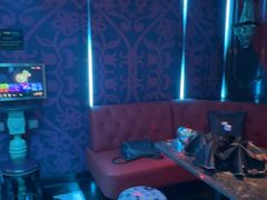 -UK派对KTV(日月广场店)