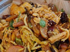 -红渡小香·牛肉麻辣香锅(车站南路店)
