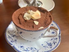 -Café Monson