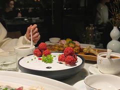 杨梅鳕鱼球-柳莺湖上·湖景餐厅·江南菜(西湖店)