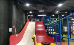-蹦贝运动中心·蹦床·攀岩·闯关(龙岗店)