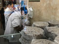 -杨招娣糕点(装驾桥巷店)