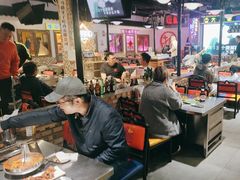 -马路牙子烧烤音乐酒馆(望京店)