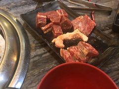 一口牛肉粒-熊出没日本烧肉放题