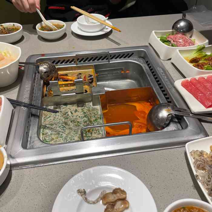 海底捞火锅(5号停机坪店)-"首先,我们大概六点钟到达店里,可能当时来.