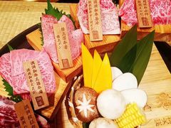 -山川小町·极番烧肉(新地假日广场店)