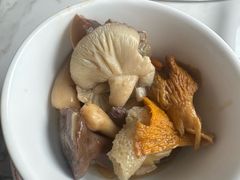 -原林野山菌火锅·炒菌(关上野生菌一条街店)