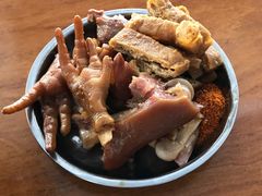 -鸿浩扒猪脚米线