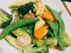 蚝油炒时令蔬菜-青檸泰 LIME THAI (财富购物中心店)