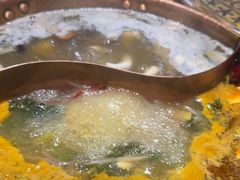 -洱火云南酸菜牛肉火锅(石景山当代商城店)