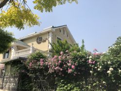 -月之旅·尊 高端月子会所(科馨别墅一店)
