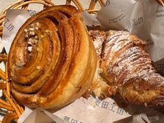 芝心流奶羊角包-麦田工坊(月湖店)