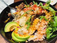 三文鱼牛油果冲浪碗-gaga(北京新中关购物中心店)