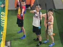 -嘿哟动霸CHUA·新潮玩运动娱乐中心·蹦床滑冰团建乐园