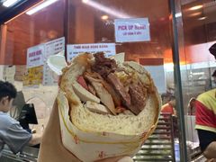 -Bánh Mì Huynh Hoa