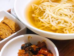 本帮传统辣酱面-春风松月楼(七宝万科店)