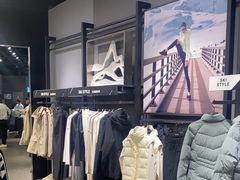 -迪桑特DESCENTE(青岛山东路万象城店)
