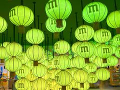 -m豆巧克力世界(上海世茂广场店)