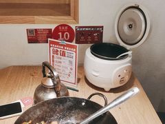 -聚鑫朋酸菜肥肠(文艺路口店)