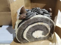 黑芝麻芝士犇犇卷-星巴克(天津滨海金元宝于家堡店)
