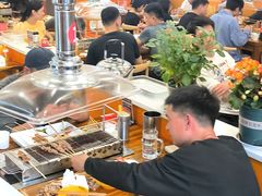 -哈尔滨小酒馆·鲜肉现穿自助烧烤(康新花园店)