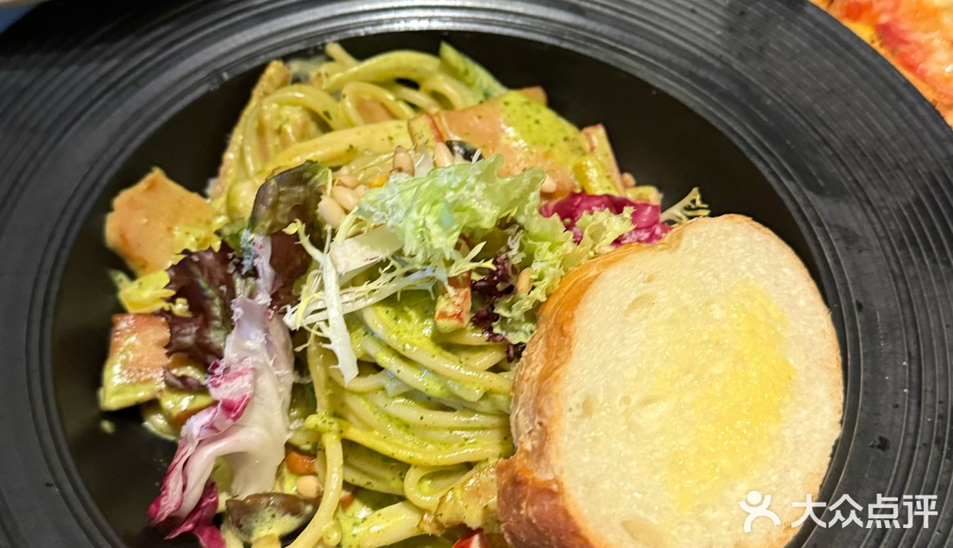 圣诞绝美江景餐厅🍴…这个夜色太美🏙️！