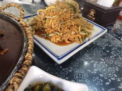 -八两八金·莱芜特色炒鸡(市南漳浦路店)