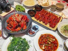 -肥肥虾庄·金牌油焖大虾(首义路店)