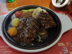 -绿茵阁西餐厅(中央广场店)