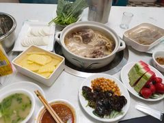 -金华砂锅筒骨砂锅夜宵(临平店)