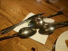 -玛格萝妮(汇智国际商业中心店)