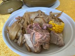 霸王花煲猪肉汤-烧鹅妹饭店