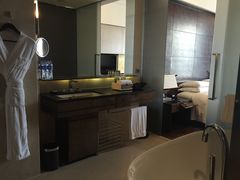 -广州天河希尔顿酒店