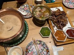 -哈啾嗨·新概念蒙餐(红星新城店)