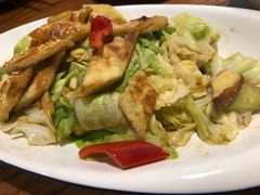 包包菜炒馕-纳瓦新疆菜(银都店)