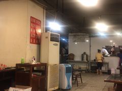 大堂-邓莽子老火锅(中兴路总店)