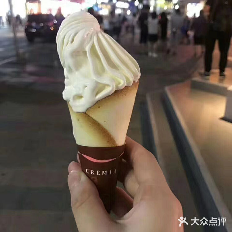 青岛往事：栈桥、后天宫、中山路步行街、