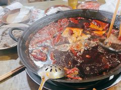 -黄潇洒老火锅(九眼桥宏济巷店)