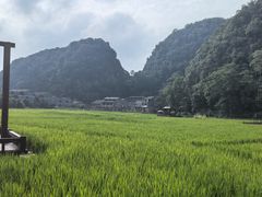 -高荡千年布依古寨旅游景区