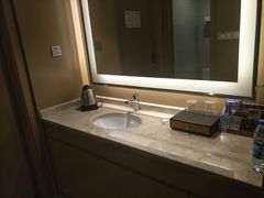 -铂逸梦秦酒店(横店梦幻谷店)