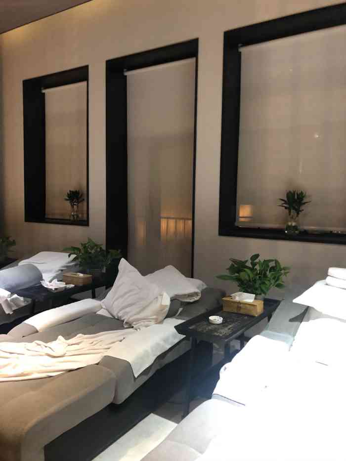 汤公馆茶楼(南市店)-"金帝洗浴在一起的饭店,是以前的别墅改的 .