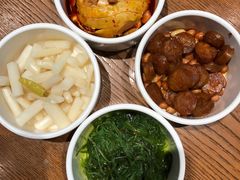 -渝是乎川渝小炒(新世界百货望京店)