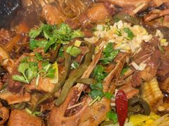 -咱屯子铁锅炖直营店(保利店)