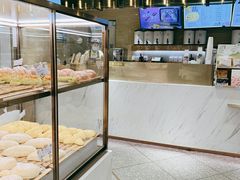 面包甜点陈列柜-奈雪的茶(新天地广场PRO店)