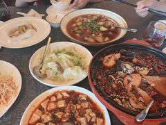 -粤尚腾香居中餐厅(首都机场希尔顿店)