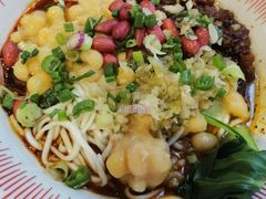 红碗豌杂面-遇见小面(凯德广场店)
