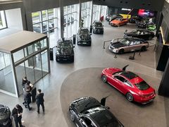 -奔驰上海利星(七宝店)