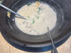 -陈大锅·岳阳鱼馆·地道岳阳菜(美食街店)