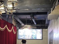 -荒岛实景沉浸密室(江汉路1店)