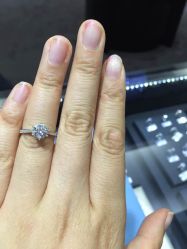 点击看大图 威德钻石-克拉钻专家&D色大本营-威德钻石-克拉钻大本营(南京东路店)